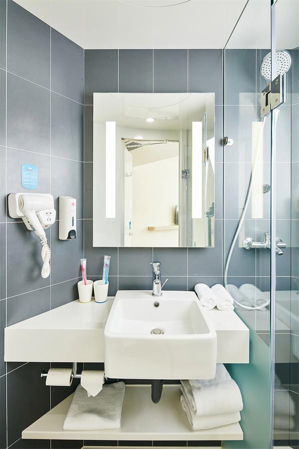Hanting Express Shanghai Jiazhan Road Dış mekan fotoğraf